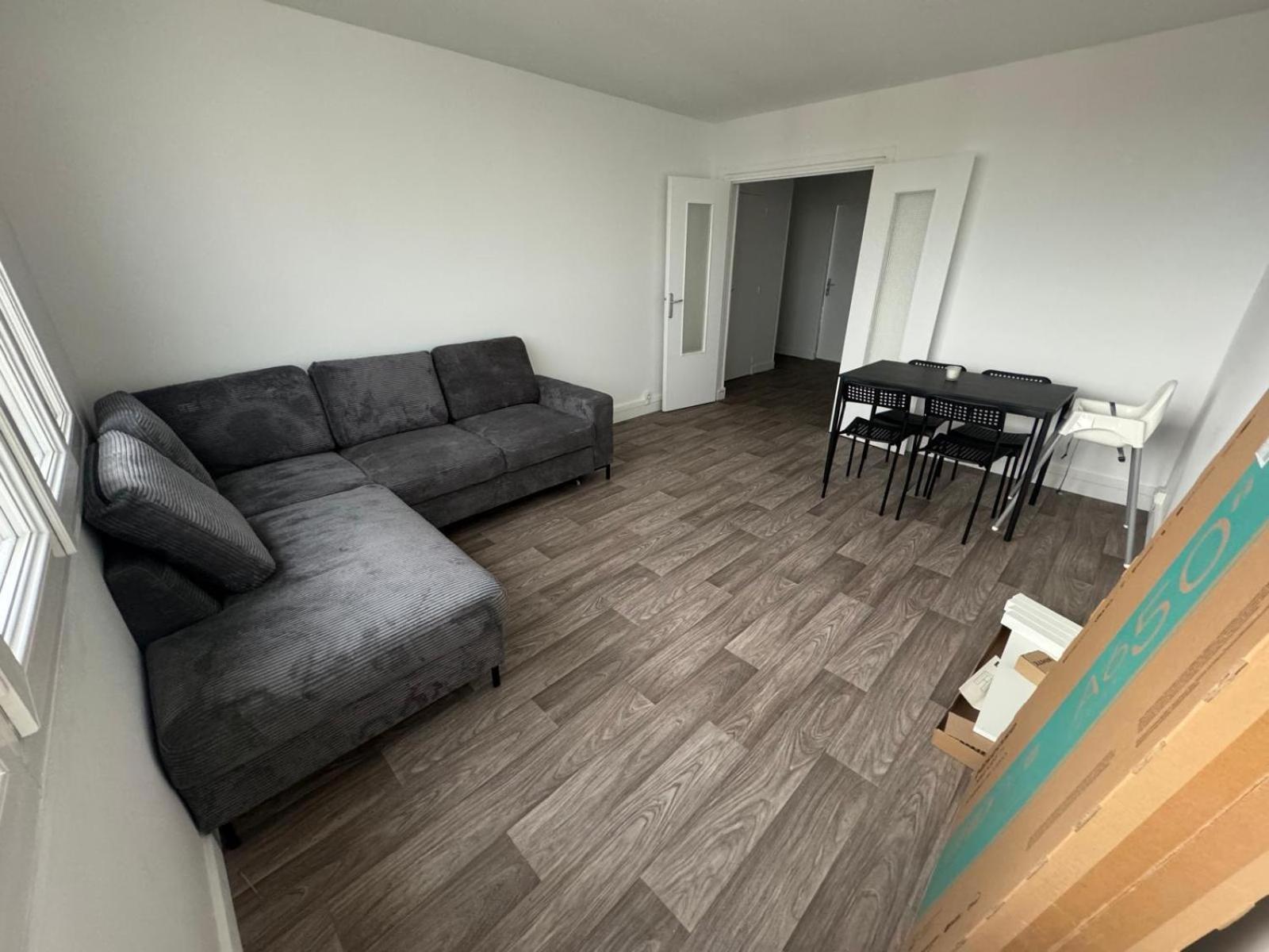 Logement Spacieux A 15Min De Paris - Free Parking - Free Wifi Pantin Luaran gambar