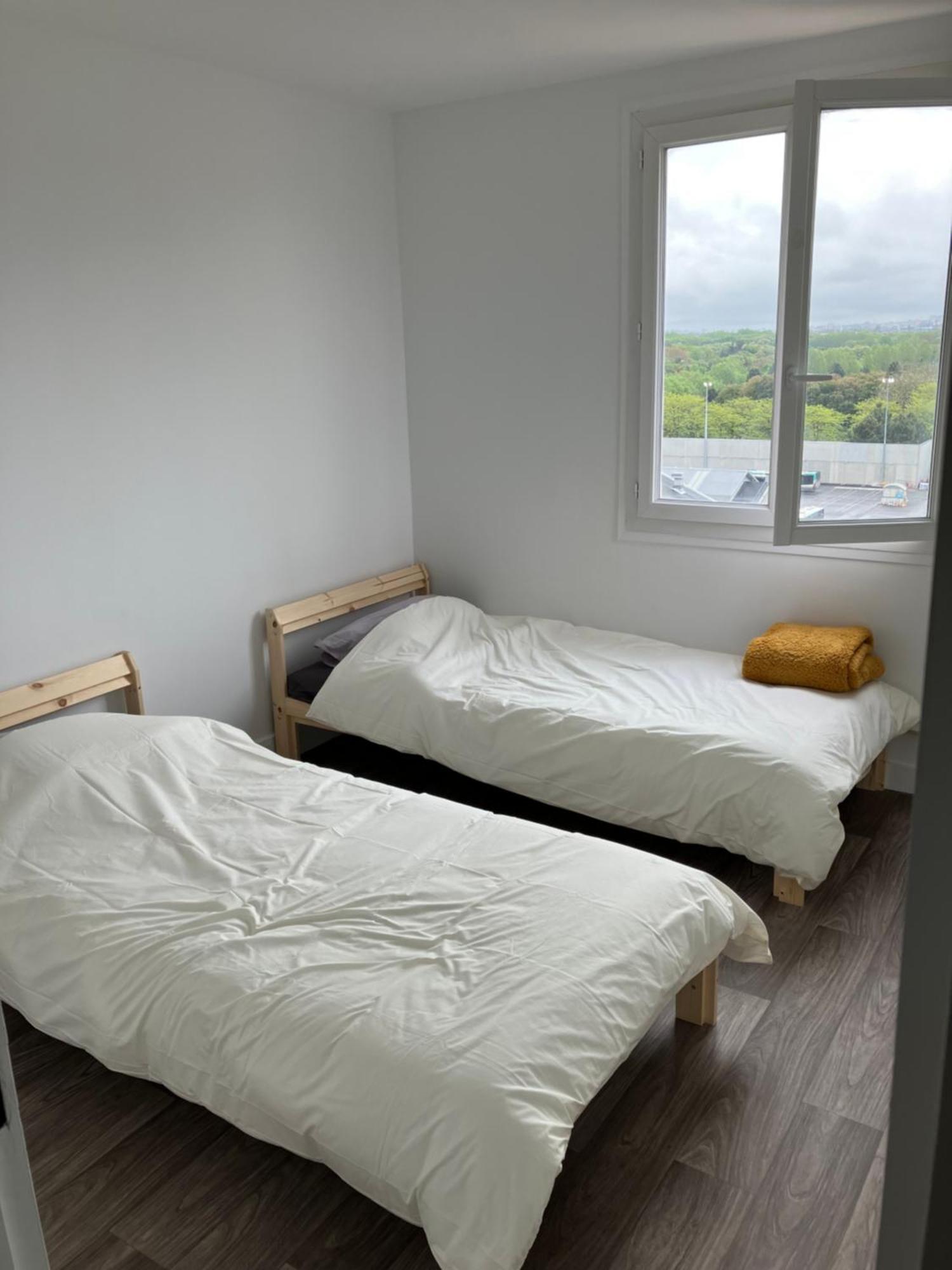Logement Spacieux A 15Min De Paris - Free Parking - Free Wifi Pantin Luaran gambar