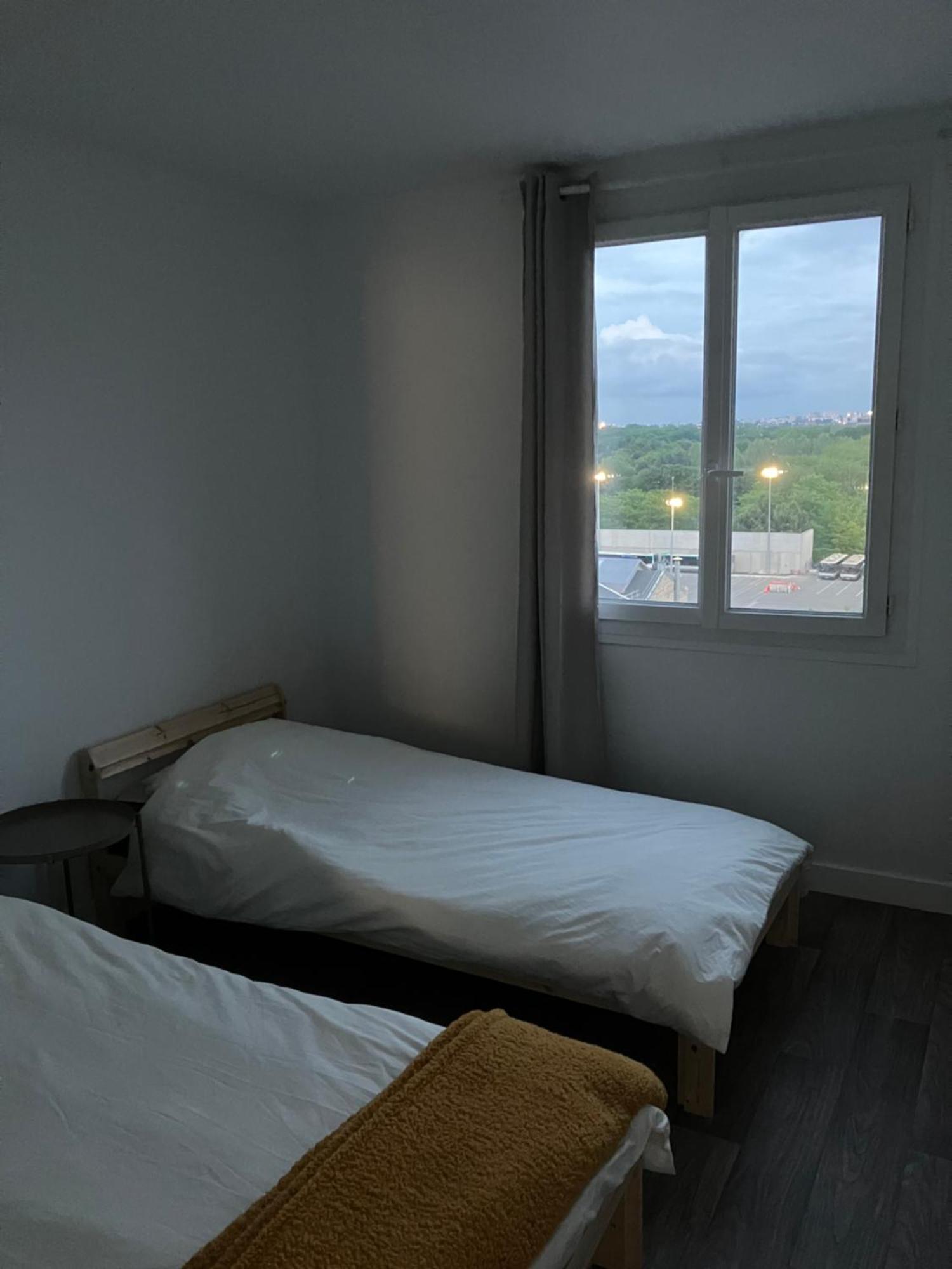 Logement Spacieux A 15Min De Paris - Free Parking - Free Wifi Pantin Luaran gambar